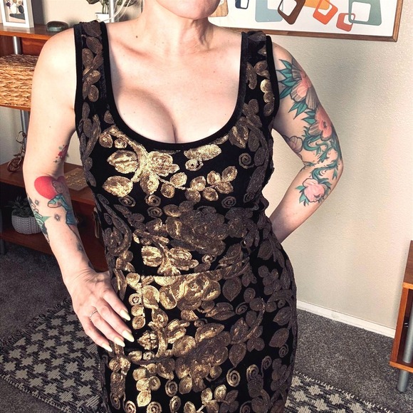 Tatyana Black Velvet Gold Sequin Floral Wiggle Dress Pinup Cocktail Womens Small - Picture 2 of 8